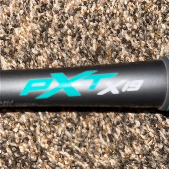 Louisville Black and Blue Softball Bat - Picture 4 of 4